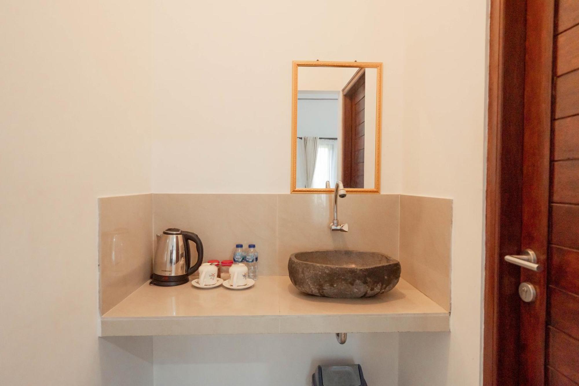 Brisk Homestay Uluwatu Redpartner מראה חיצוני תמונה