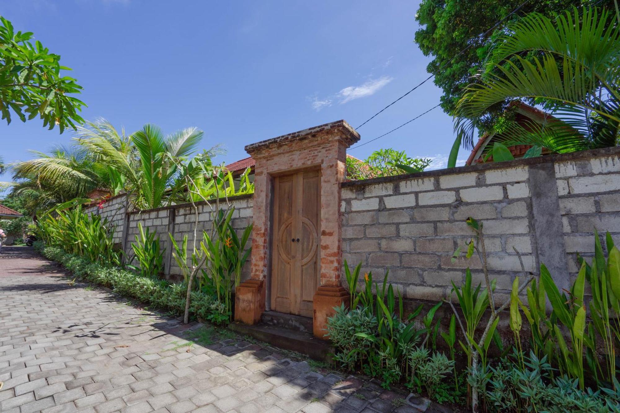 Brisk Homestay Uluwatu Redpartner מראה חיצוני תמונה