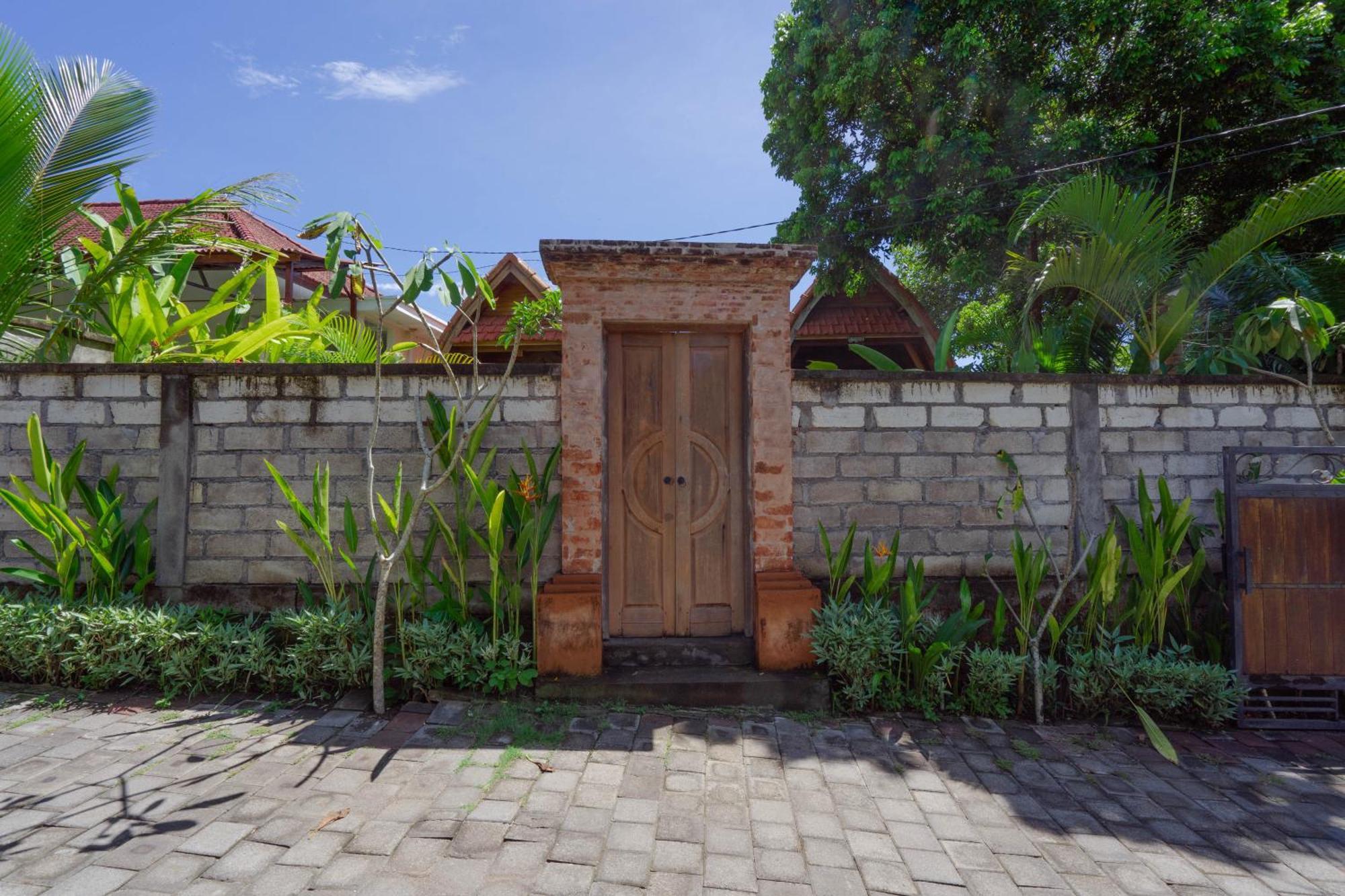 Brisk Homestay Uluwatu Redpartner מראה חיצוני תמונה